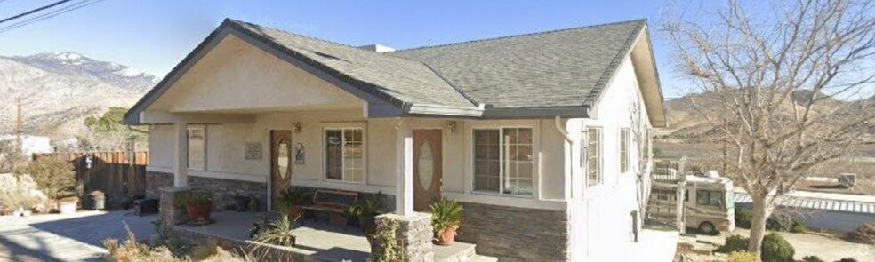 7458 Wofford Blvd, Wofford Heights, CA à vendre - Photo principale – Image 1 sur 10