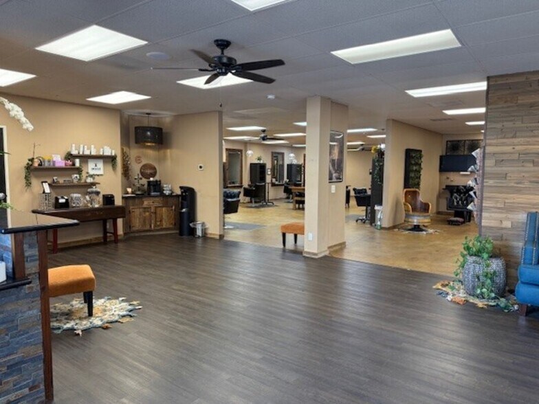 6 S Central Ct, Stockton, CA à louer - Photo intérieure – Image 2 sur 14