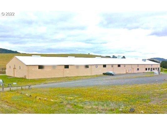 411 NW Safari Rd, Winston, OR à louer - Photo de l’immeuble – Image 1 sur 4