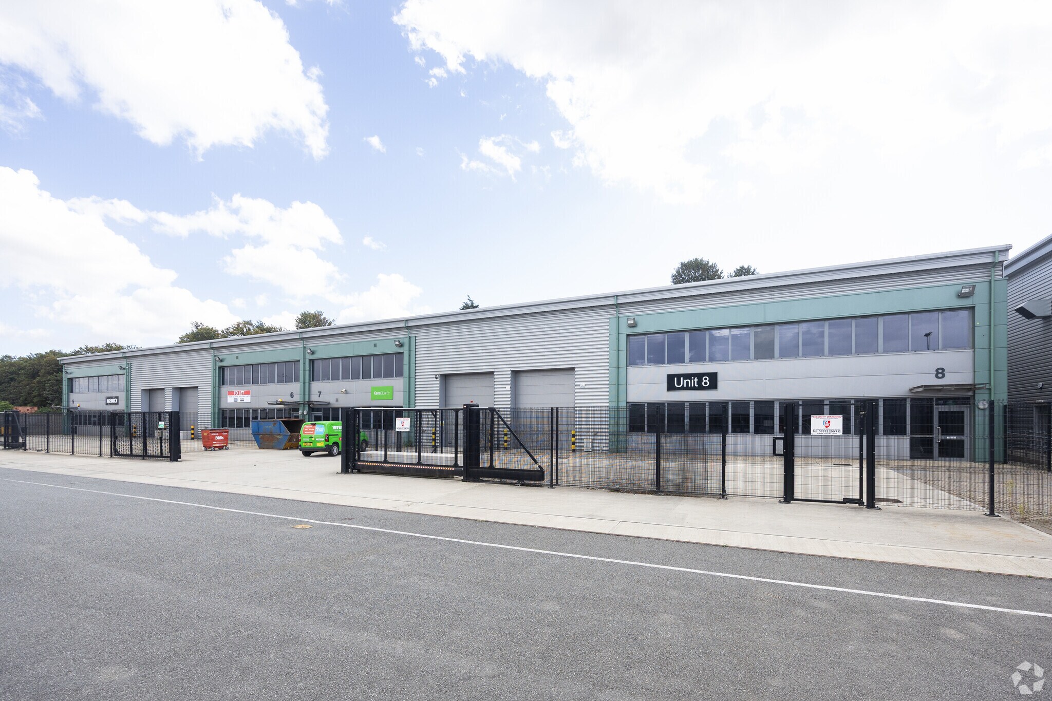 Motherwell Way, Grays à louer Photo principale– Image 1 sur 3