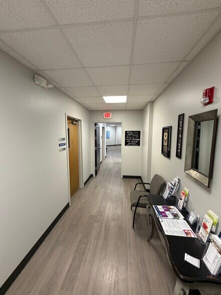 2860 Northpark Ave, Huntington, IN à vendre - Photo intérieure – Image 3 sur 11