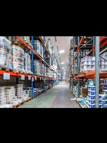 Industriel/Logistique dans Montbéliard à vendre - Photo intérieure – Image 2 sur 10