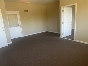 1610 Oak Park Blvd, Pleasant Hill, CA à louer Photo intérieure– Image 1 sur 4