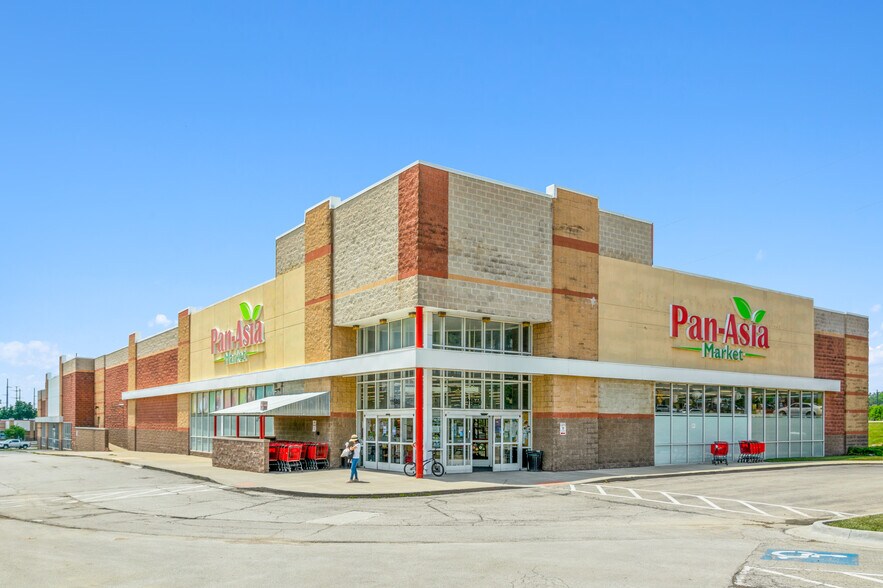 12040 Metcalf Ave, Overland Park, KS à louer - Photo de l’immeuble – Image 3 sur 7