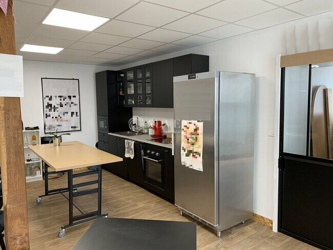 Plus de détails pour Pont Jacques Gabriel, Blois - Local commercial à vendre