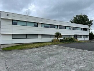 Plus de détails pour Local d'activités à louer