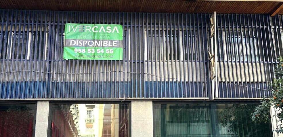 Bureau dans Granada, Granada à louer - Photo de l’immeuble – Image 2 sur 8