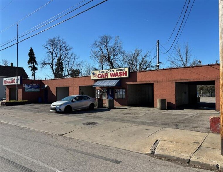 5501 Denison Ave, Cleveland, OH à vendre - Photo de l’immeuble – Image 2 sur 6