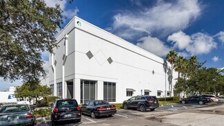 Plus de détails pour 8600-8655 Elm Fair Blvd, Tampa, FL - Industriel/Logistique à louer