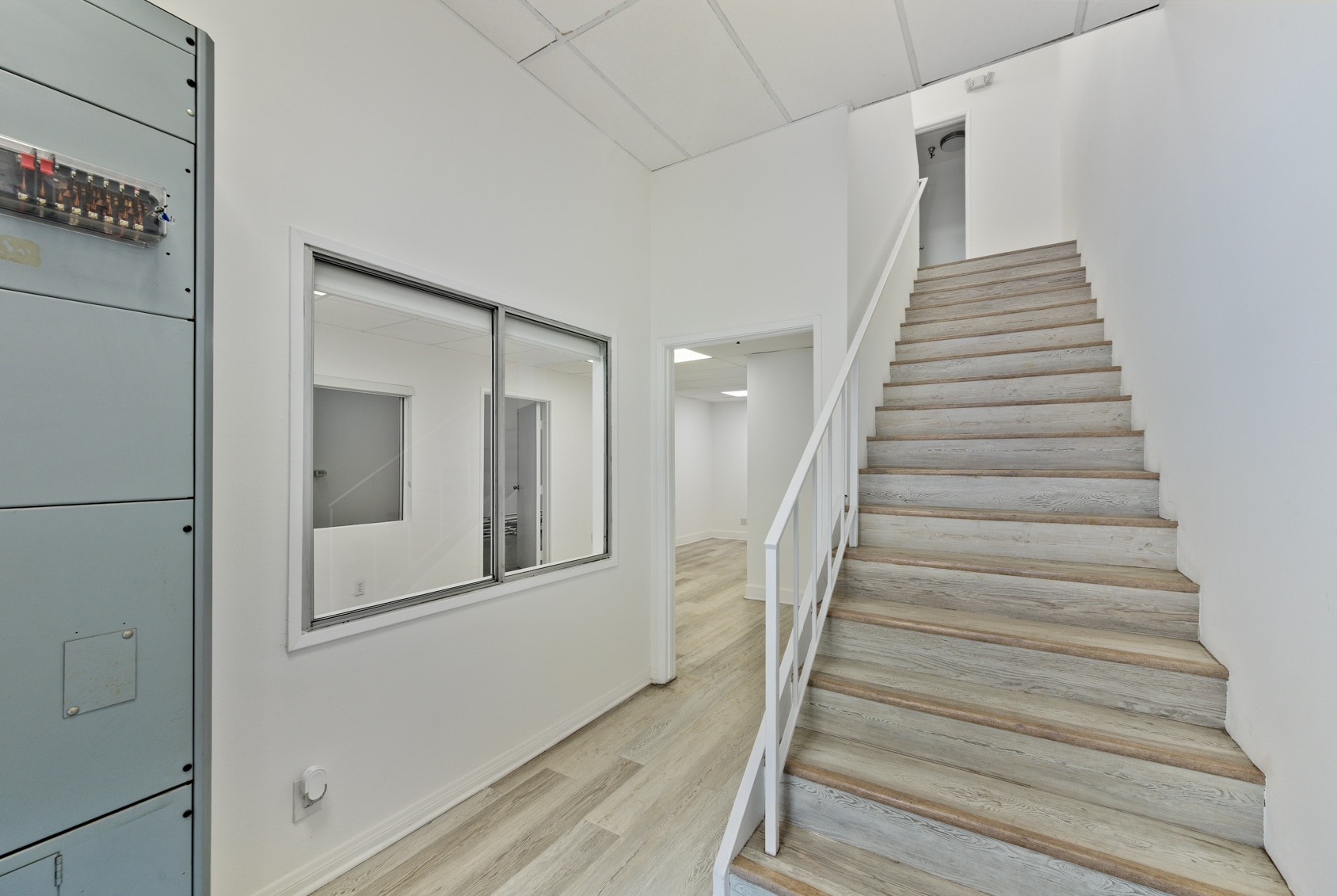 8637-8649 Hayden Pl, Culver City, CA à louer Photo intérieure– Image 1 sur 8