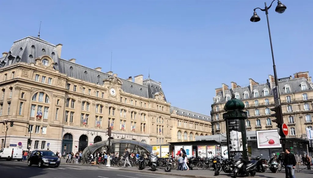 Local commercial dans Paris à louer Photo de l’immeuble– Image 1 sur 6