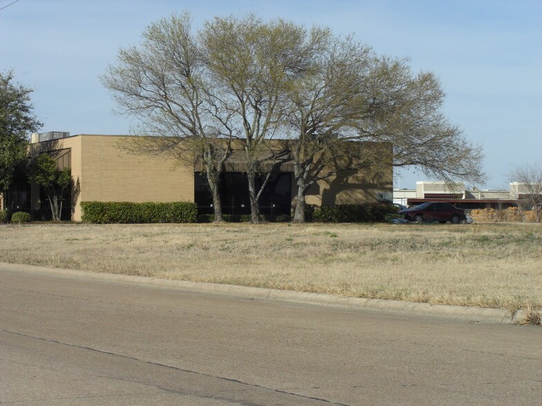 1504 Falcon Dr, DeSoto, TX à vendre - Autre – Image 1 sur 3