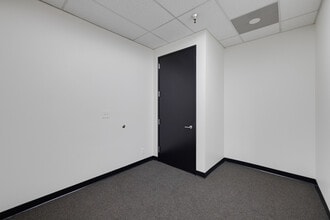 5800-5860 Hannum Ave, Los Angeles, CA à louer Photo intérieure– Image 2 sur 19