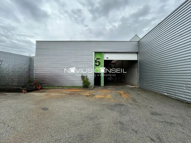 Industriel/Logistique dans Toulouse à louer Photo de l’immeuble– Image 1 sur 5