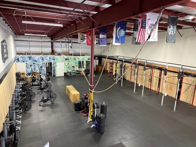 6911 Bryan Dairy Rd, Largo, FL à louer - Photo intérieure – Image 2 sur 8