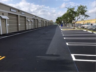 Plus de détails pour 10775 SW 190th St, Miami, FL - Industriel/Logistique à louer