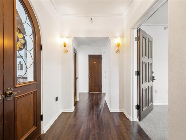 890 Osos St, San Luis Obispo, CA à louer - Photo de l’immeuble – Image 2 sur 8