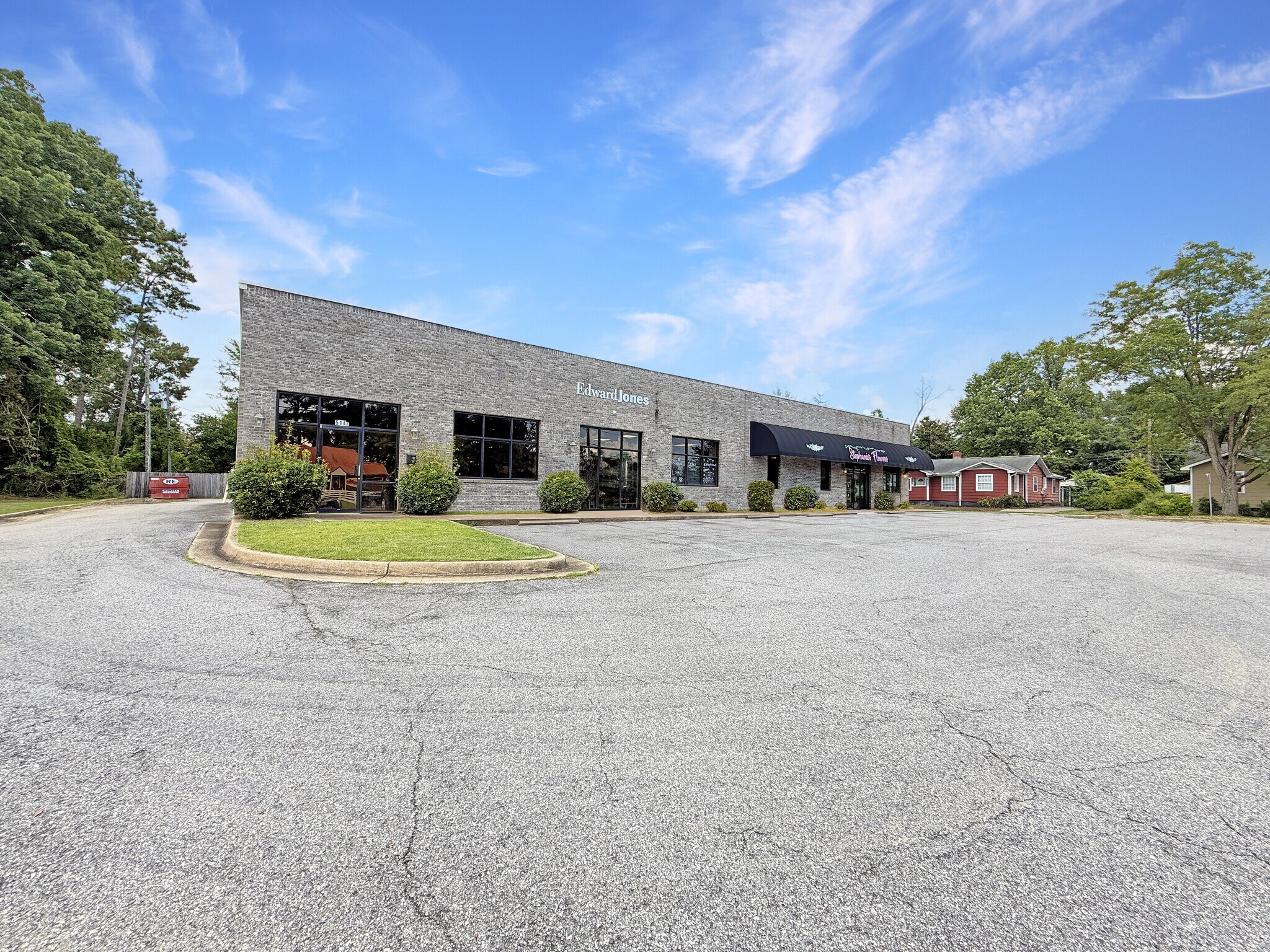 514 Hargrove Rd E, Tuscaloosa, AL à louer Photo de l’immeuble– Image 1 sur 14