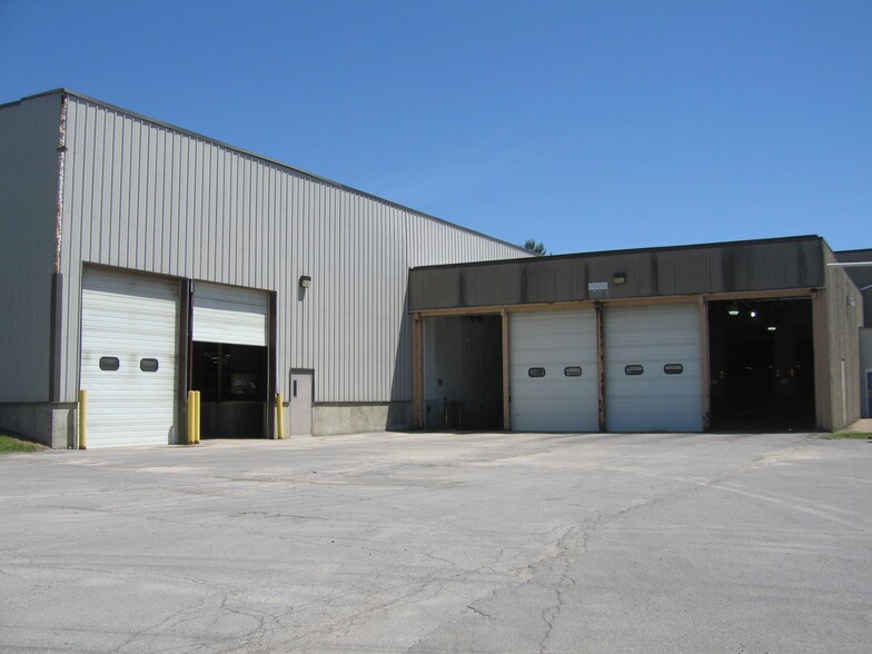 1 Bernzomatic Dr, Medina, NY à louer - Photo de l’immeuble – Image 2 sur 4