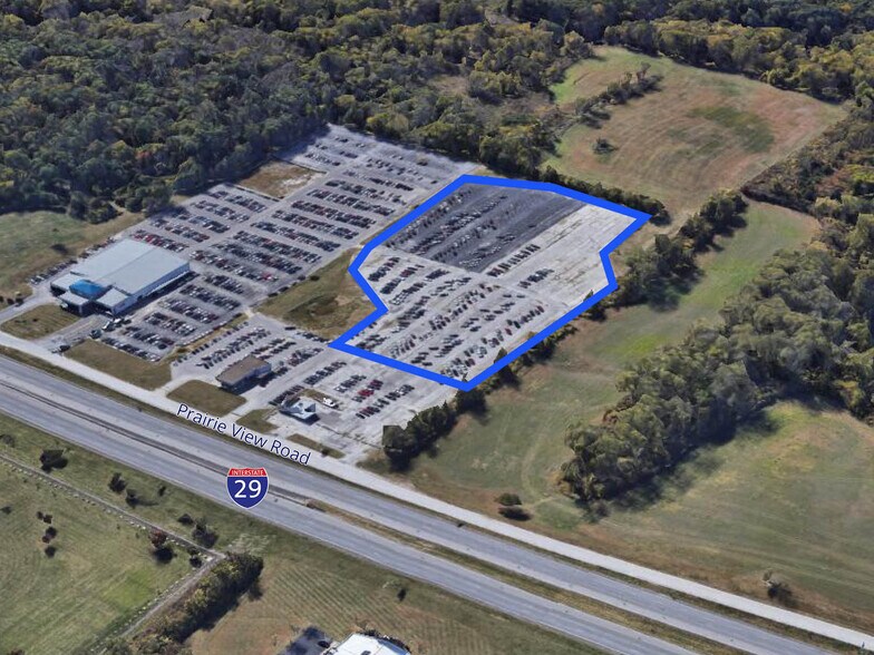 11530 NW Prairie View Rd, Kansas City, MO à louer - Photo de l’immeuble – Image 1 sur 1