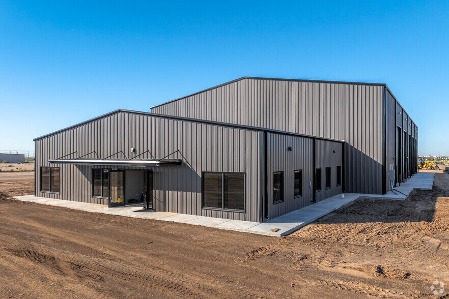 3200 S County Road 1255, Midland, TX à louer - Photo de l’immeuble – Image 2 sur 10