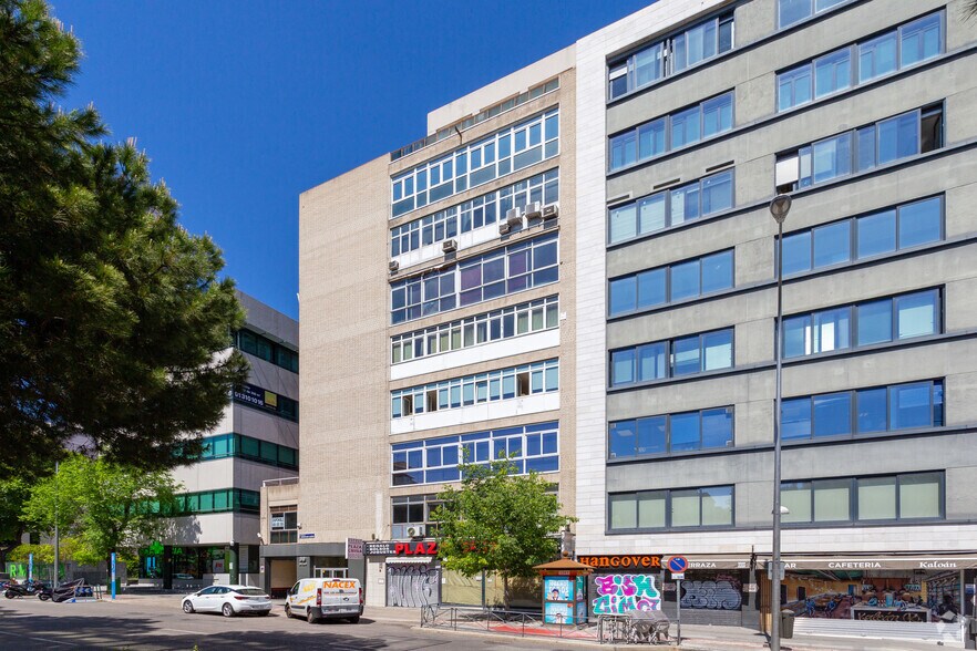 Bureau dans Madrid, Madrid à vendre - Photo de l’immeuble – Image 2 sur 2