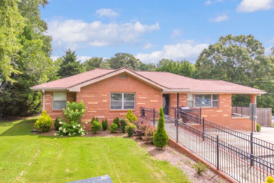 2642 Loganville Hwy, Grayson, GA à vendre - Photo de l’immeuble – Image 3 sur 44