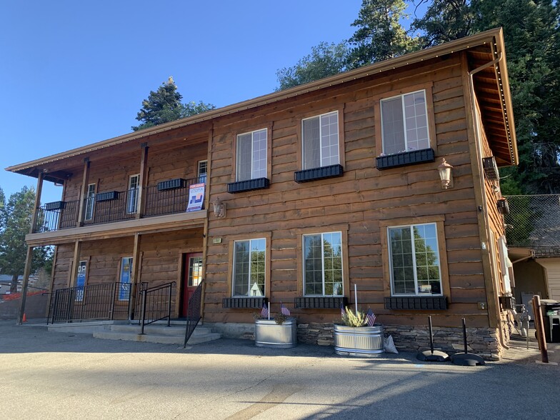 31961 Hilltop Blvd, Running Springs, CA à vendre - Photo de l’immeuble – Image 1 sur 15