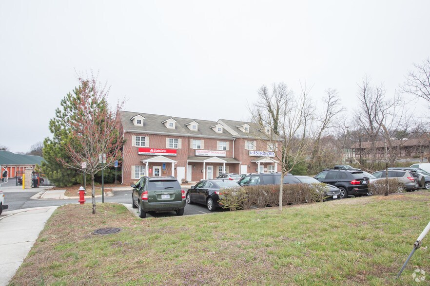 7200-7204 Fordson Rd, Alexandria, VA à louer - Photo de l’immeuble – Image 3 sur 10
