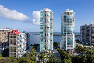 Skyline on Brickell - Immobilier d'entreprise