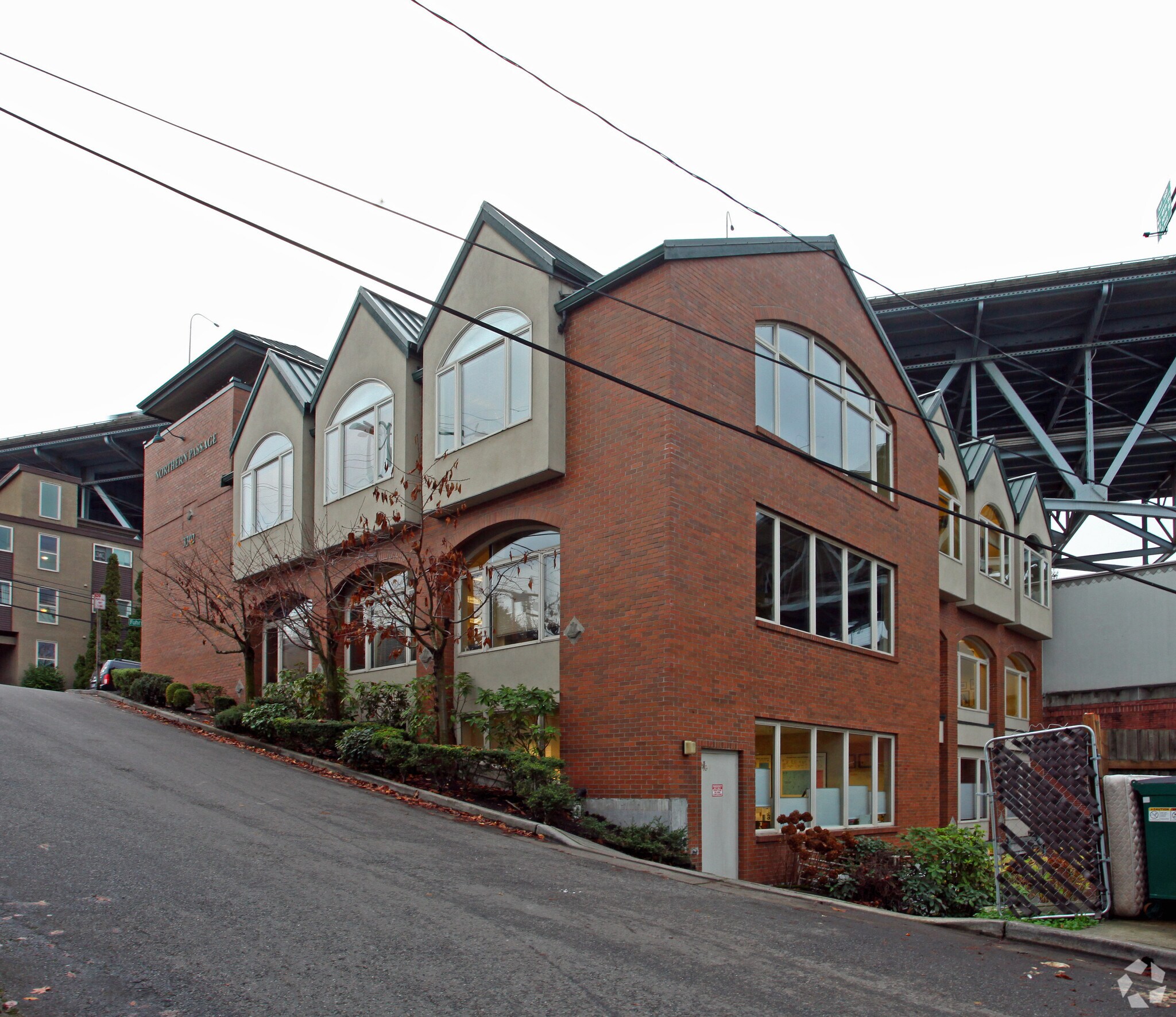 3302 Fuhrman Ave E, Seattle, WA à louer Photo de l’immeuble– Image 1 sur 7