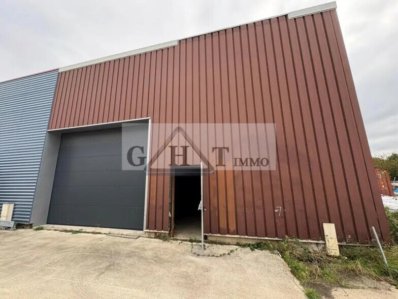 Industriel/Logistique dans Moissy-Cramayel à vendre - Photo de l’immeuble – Image 3 sur 9