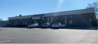 Plus de détails pour 1425 Summit Ave, Waukesha, WI - Bureau à louer