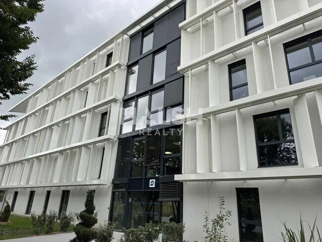Plus de détails pour Bureau à vendre