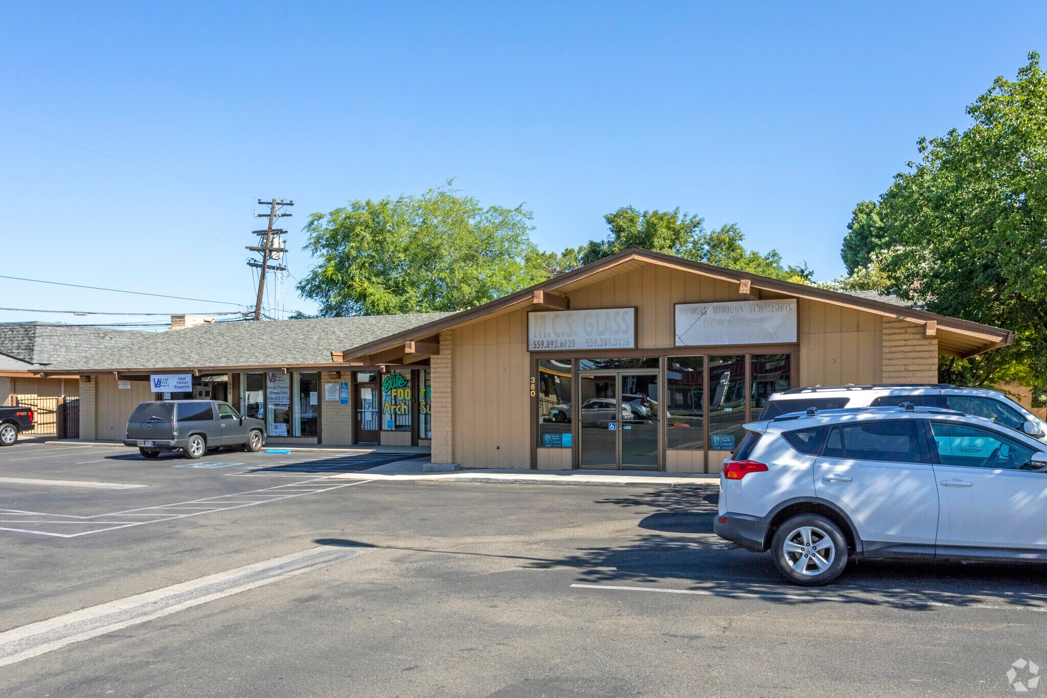5030-5048 N Maroa Ave, Fresno, CA à louer Photo principale– Image 1 sur 5