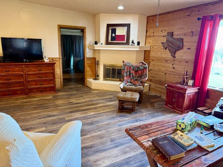 112 FM 1045, Roaring Springs, TX à vendre - Photo de l’immeuble – Image 3 sur 16