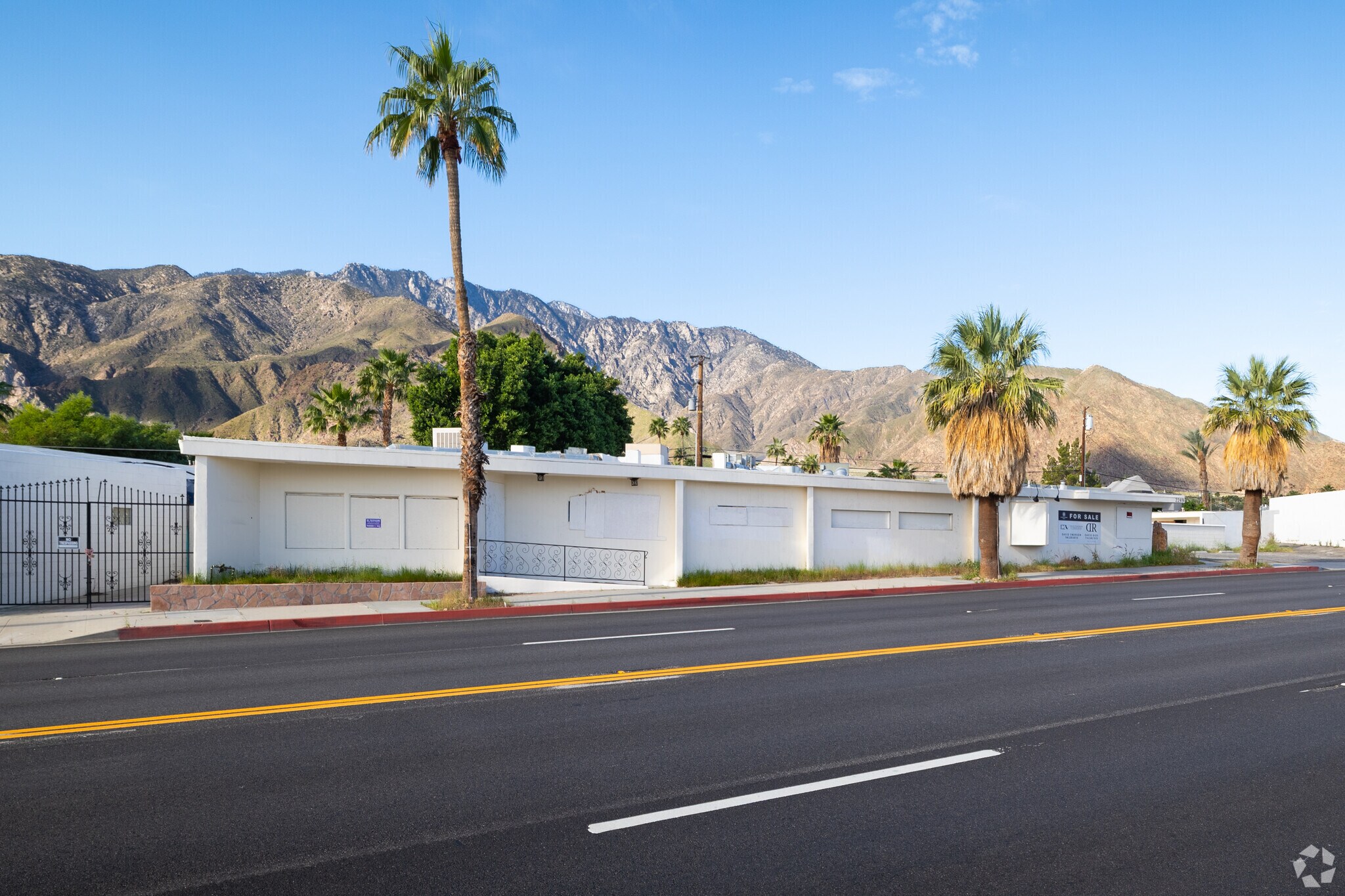 2249 N Palm Canyon Dr, Palm Springs, CA à vendre Photo principale– Image 1 sur 22