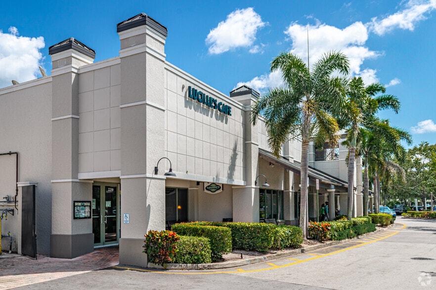 2210-2282 Weston Rd, Weston, FL à louer - Photo de l’immeuble – Image 2 sur 20