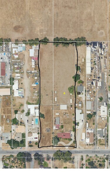 18296 Hawthorne Ave, Bloomington, CA à vendre - Photo de l’immeuble – Image 1 sur 1