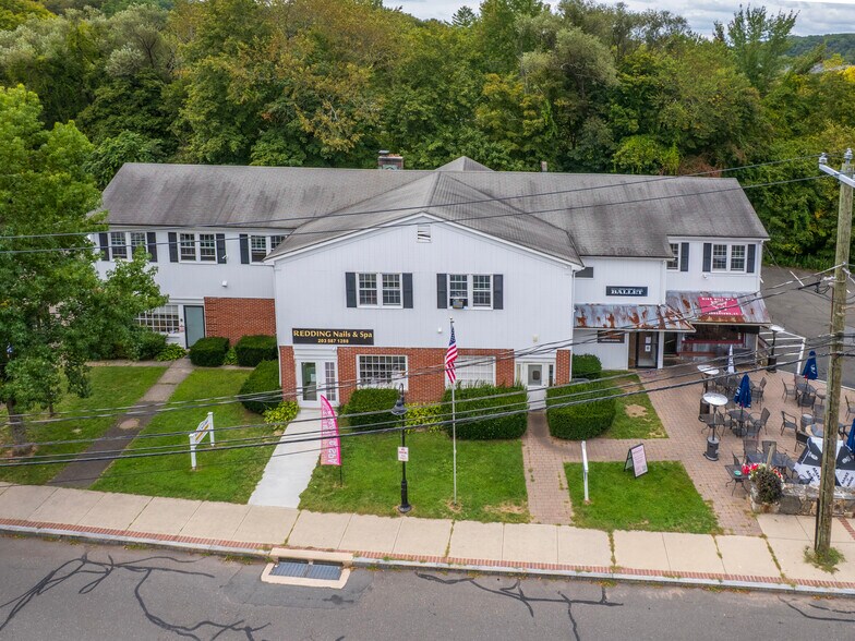 12 Old Mill Rd, Redding, CT à louer - Photo de l’immeuble – Image 1 sur 10