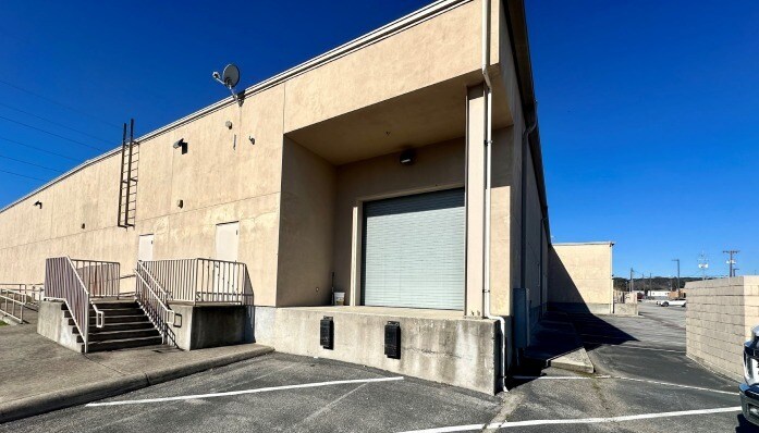 1703 Sidney Baker St, Kerrville, TX à vendre - Photo de l’immeuble – Image 2 sur 3