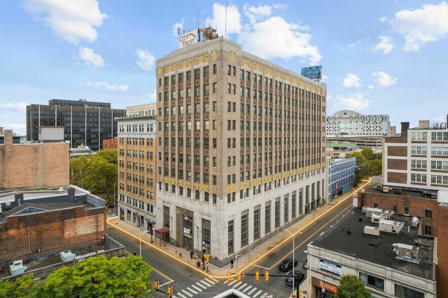 955 Main St, Bridgeport, CT à vendre - Photo de l’immeuble – Image 1 sur 27