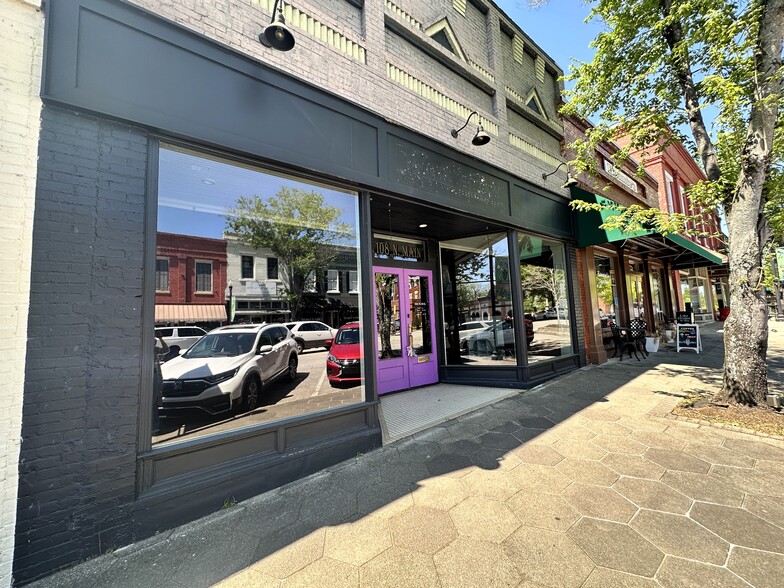 108 N Main St, Greensboro, GA à vendre - Photo principale – Image 3 sur 39