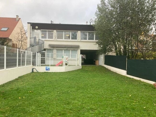 Plus de détails pour 9 Rue De Chanconnet, Argenteuil - Local commercial à vendre
