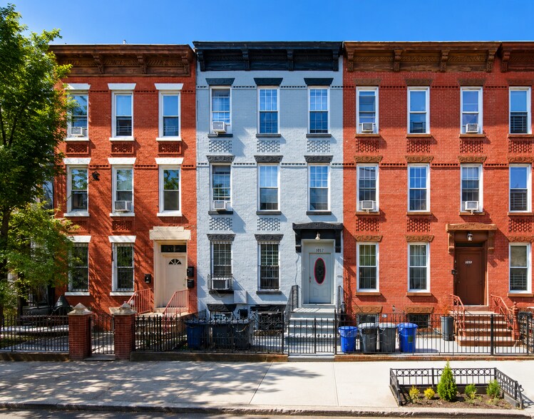 1057 Jefferson Ave, Brooklyn, NY à vendre - Photo de l’immeuble – Image 1 sur 14