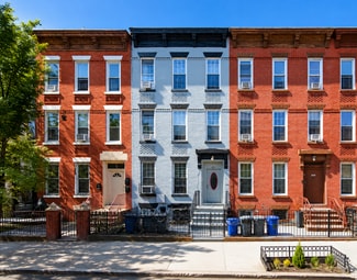 Plus de détails pour 1057 Jefferson Ave, Brooklyn, NY - Logement à vendre