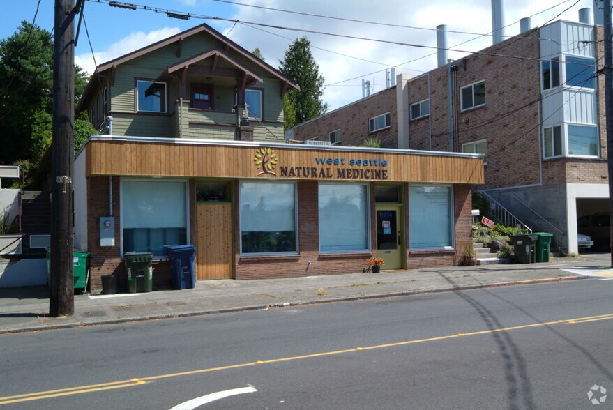 3256 California Ave SW, Seattle, WA à vendre - Photo de l’immeuble – Image 2 sur 23
