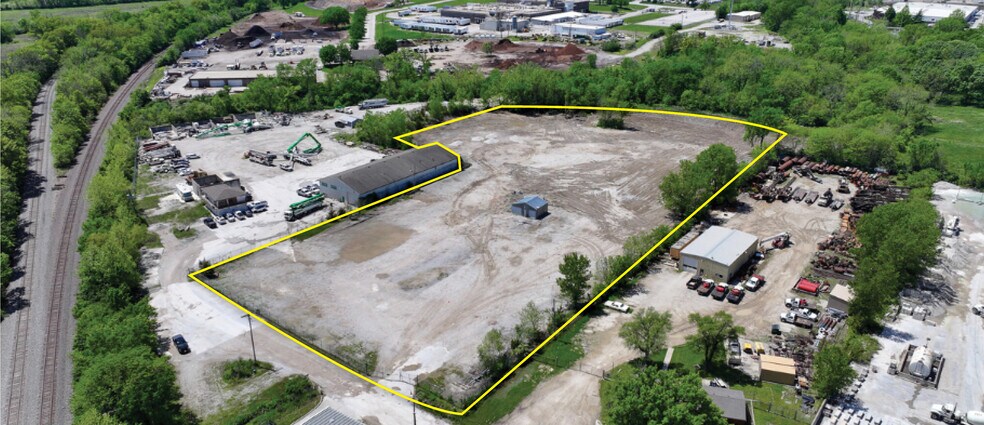 13700 Oak St, Kansas City, MO à louer - Photo de l’immeuble – Image 2 sur 5