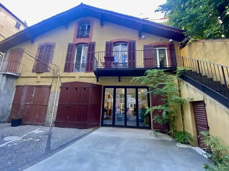 Bureau dans Marseille à vendre Photo de l’immeuble– Image 1 sur 7