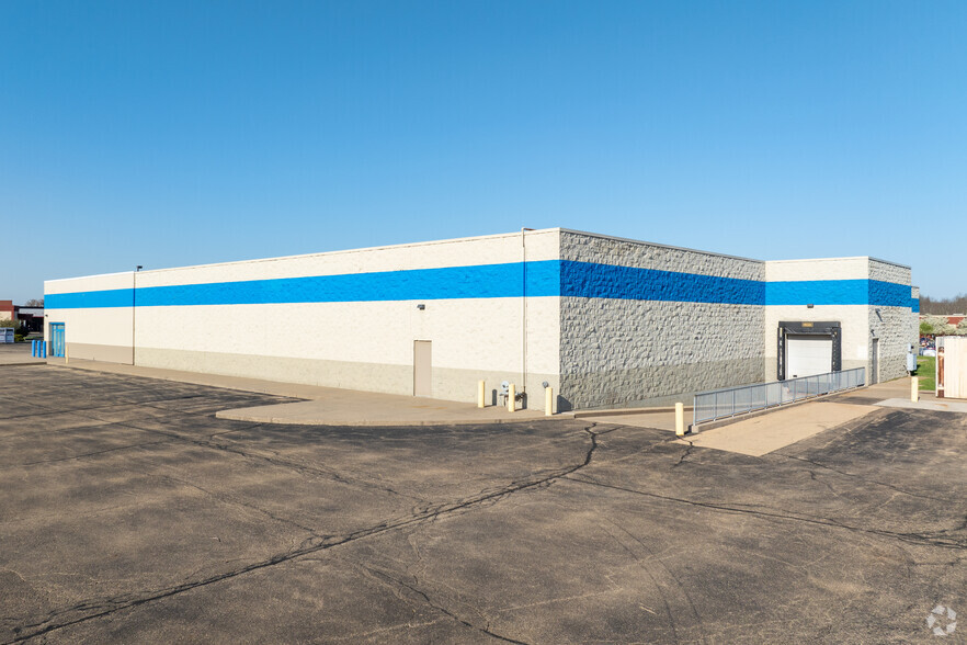 5114 W Holiday Dr, Peoria, IL à vendre - Photo de l’immeuble – Image 2 sur 4